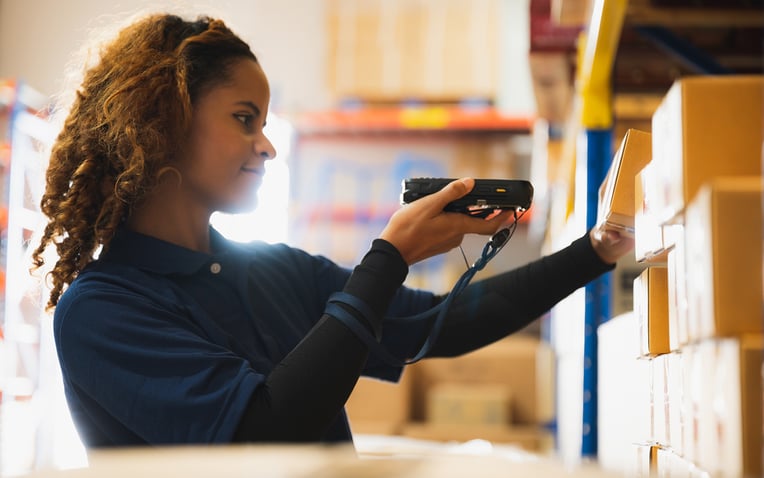 A worker in warehouse for the order fulfillment strategies blog